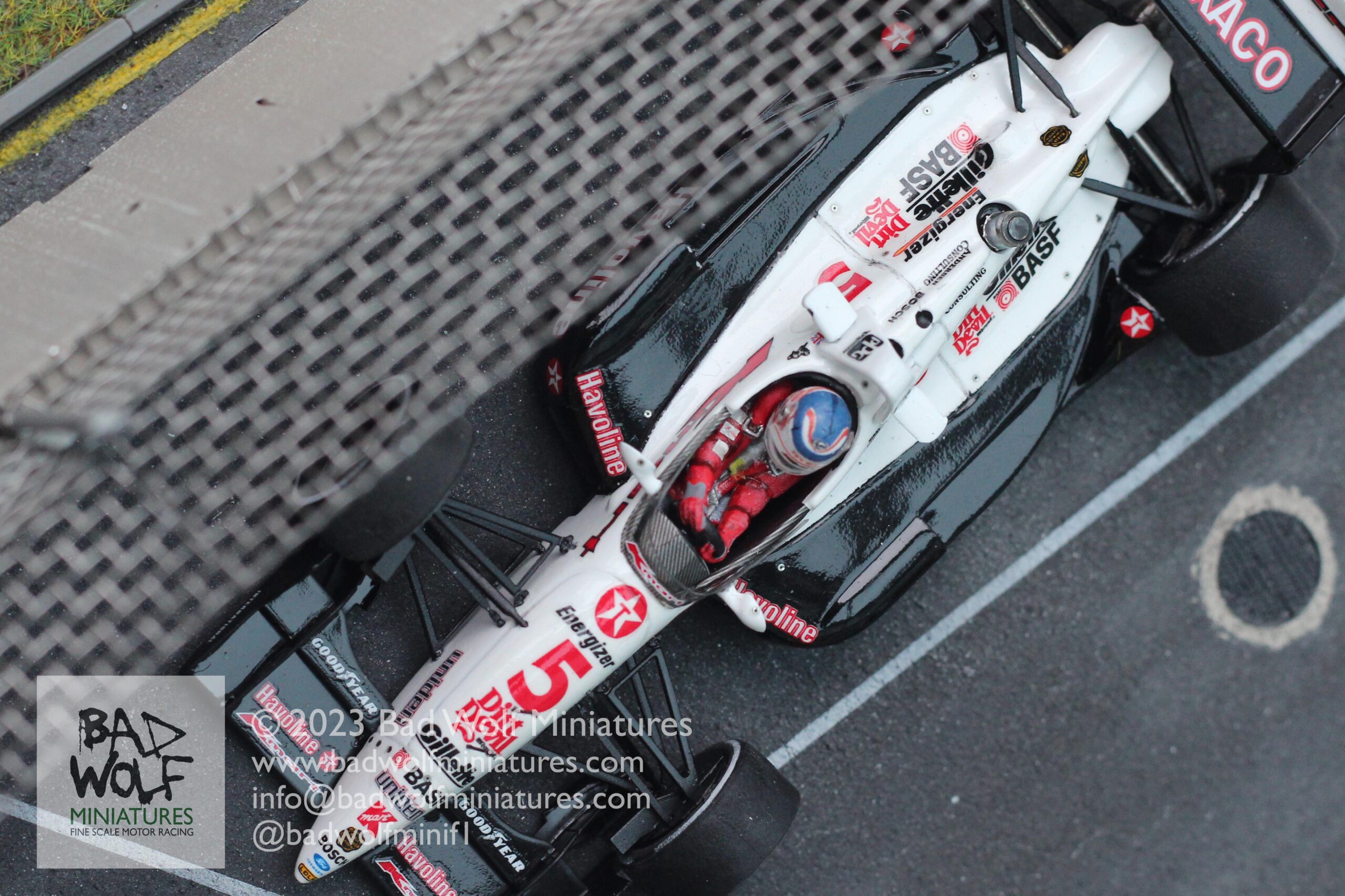 “1st Race, 1st Pole, 1st Win” – Limited Edition Signed Diorama – Nigel Mansell CBE – Newman Haas Lola Ford T93-00, Surfers Paradise 1993 - Image 8
